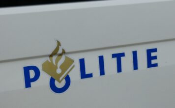 Getuigen gezocht na mogelijke beschieting van geparkeerde auto in de Solostraat