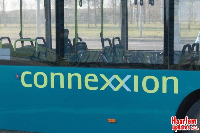 Stock Connexxion bus