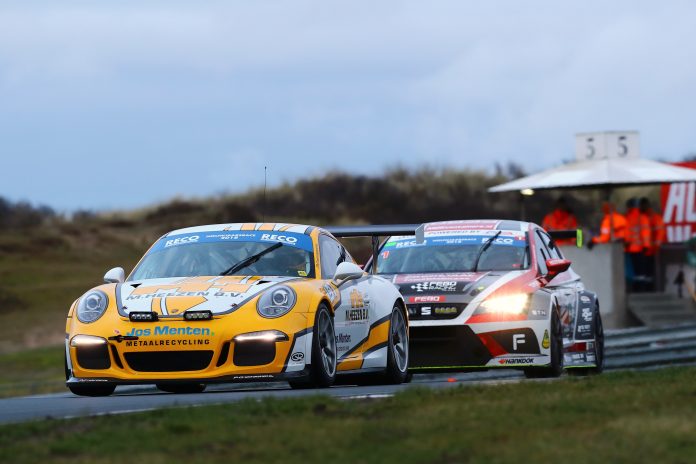 De nieuwjaarsrace op circuit Zandvoort. Fotografie: Chris Schotanus/Essay produkties.