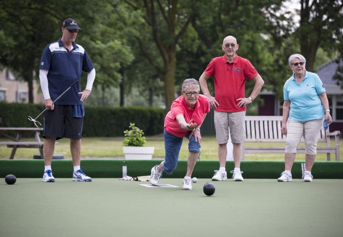 RJ8-5-SpS-LB-80046 Lawn Bowls: voor jong en oud! Fotografie: Renate Jansen fotografie.