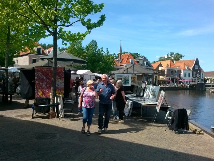 15 05 08 Gerards kunstmarktfoto (7) Aangeleverde PR foto Spaarndamse kunstmarkt.