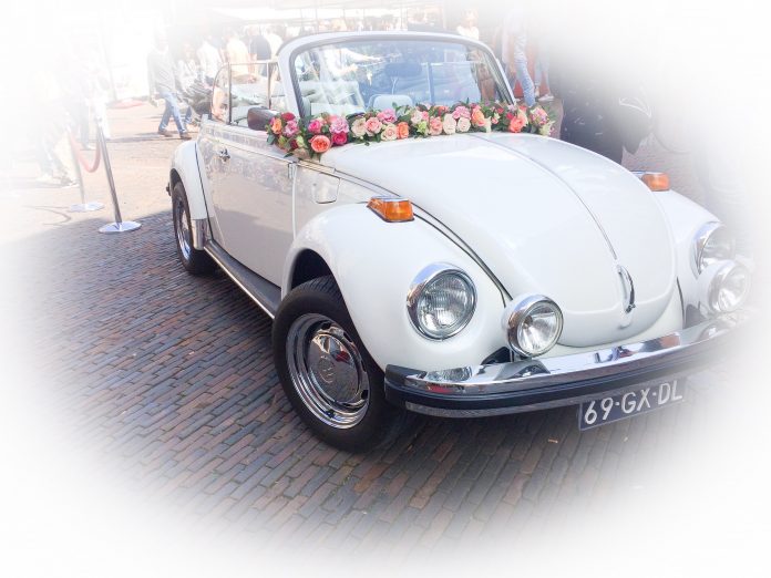 Van welk bruidspaar was deze auto de trouwauto op 1 september 2018? Foto: The Stationery Store.