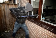Ook voor inbrekers breken de feestdagen weer aan Ingezonden PR foto.