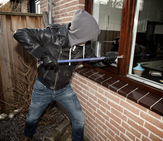 Ook voor inbrekers breken de feestdagen weer aan Ingezonden PR foto.