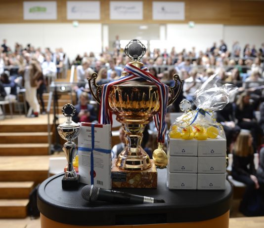 Bijna 300 scholieren afgereisd naar Haarlem om te debatteren over alcoholaccijns en stemplicht NK Scholieren. Ingezonden PR foto. Fotografie: Wineke Onstwedder.