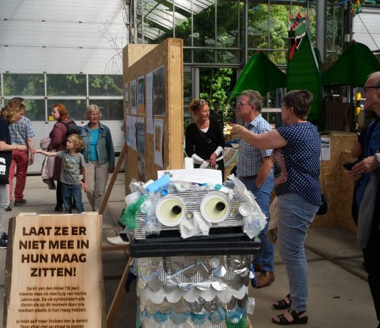 Workshop Citizenschool en Concert Vrienden van Mutare Elizabeth Muusha 24-5-2019 Opening tentoonstelling Haarlem Duurzaam en Circulair. Fotografie: Dik Bol.
