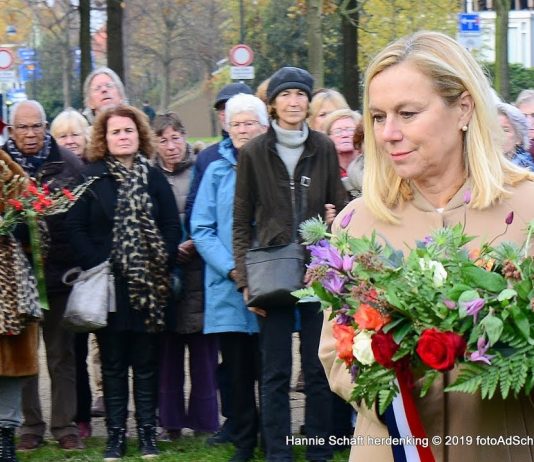 Minister Sigrid Kaag eert verzetsheldin Hannie Schaft met lezing