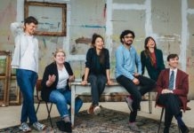 Toneelschuur producties krijgt positief subsidieadvies 2021-2024 van Raad voor Cultuur V.l.n.r. Loek de Bakker, Nina Spijkers, Nita Kersten, Abdel Daoudi, Jessie l’Herminez en Steef de Jong. Fotografie: Bibi Veth.