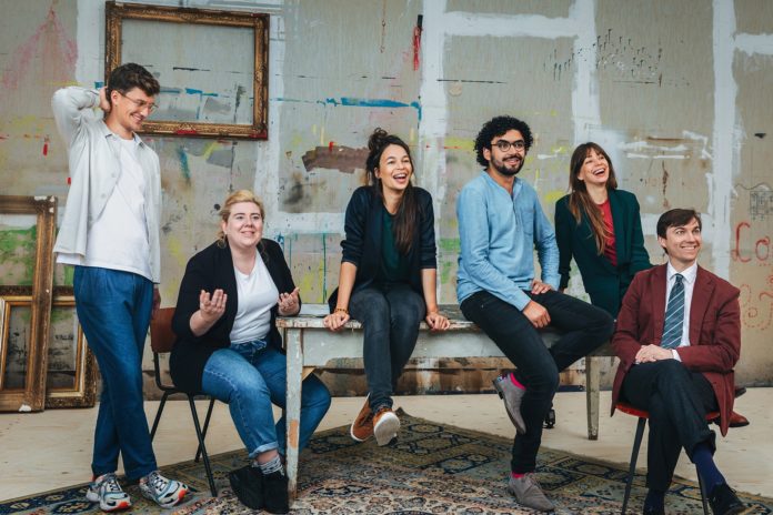 V.l.n.r. Loek de Bakker, Nina Spijkers, Nita Kersten, Abdel Daoudi, Jessie l’Herminez en Steef de Jong. Fotografie: Bibi Veth.