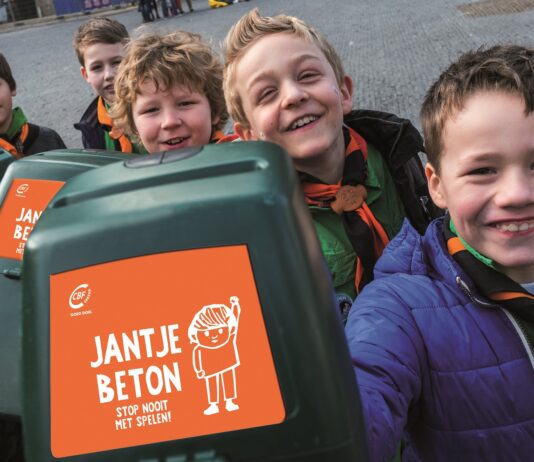 Aanmelden voor de Jantje Beton Collecte Fotografie: Gerard Til.