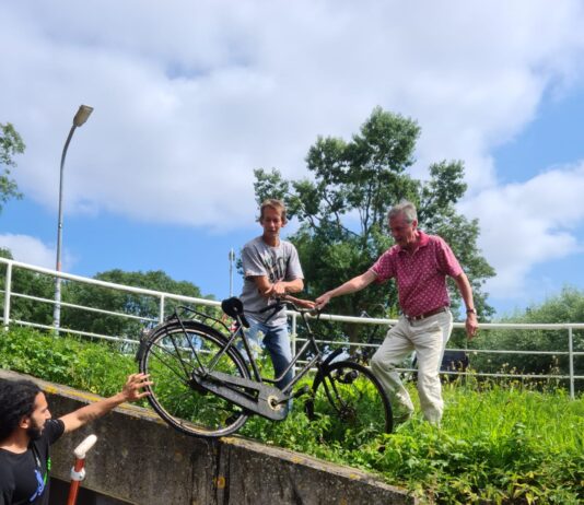 SUPmission sluit seizoen af en zwaait de zomer uit tijdens de ByeByeSummerSUPmission#06 Ingezonden foto SUPmission.