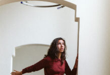 Dagboek 44 45 te zien tijdens Theater Na De Dam Sarai Maëla als Hetty van der Togt - Dagboek 44 45. Fotografie: Studio Rutger Vos.