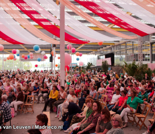 Ilse DeLange en Miss Montreal op Zomerweek in Concert