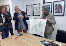 Quatre-mains op papier van Klaagzang-tekenaars Rosiński en Teng te koop op veiling De meesters aan het werk (links Rosinski - rechts Teng). Foto: Naaiatelier Haarlem.