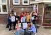 Sint Bavoschool zamelt textiel in voor goed doel Fotografie: Monique van Elk.