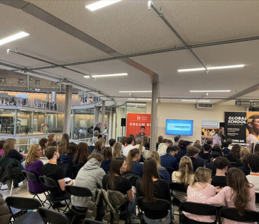 120 jongeren pitchen in Haarlem tijdens Pitch Battles Ingezonden foto.