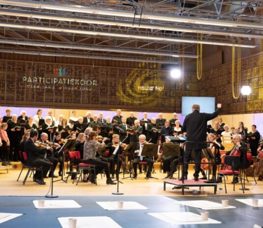 Mensen met en zonder dementie zingen hoogtepunten Matthäus Passion Ingezonden foto Participatiekoor.