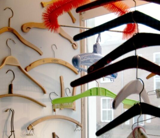 Knaapjes in het Kleinste museum van Haarlem