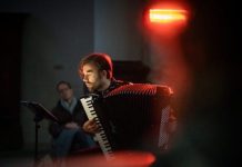 Vincent van Amsterdam, Meester-Accordeonist, brengt Betoverende Klanken naar Haarlem Vincent van Amsterdam. Ingezonden foto.