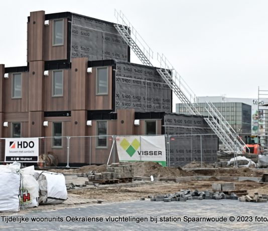 Bouw tijdelijke woonunits Oekraïense vluchtelingen bij station Spaarnwoude