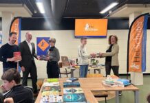 Eerste Bibliotheek op School in Haarlem bij Het Schoter Eerste bibliotheek op school in haarlem bij het Schoter. Ingezonden foto.