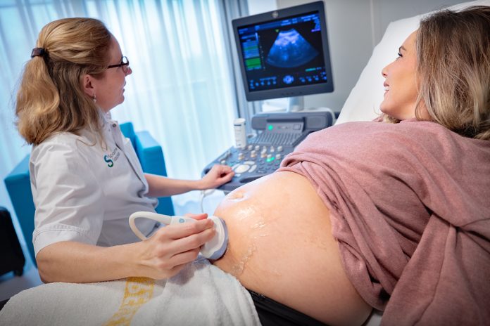 Spaarne Gasthuis; Vrouw & Kind Centrum, afdeling geboortezorg; Echoscopie. Ingezonden foto. Spaarne Gasthuis; Vrouw & Kind Centrum, afdeling geboortezorg; Echoscopie. Ingezonden foto.