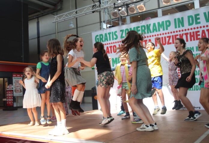 Muziektheaterzomerkamp_ Fotografie: Soraya Riem. Muziektheaterzomerkamp_ Fotografie: Soraya Riem.