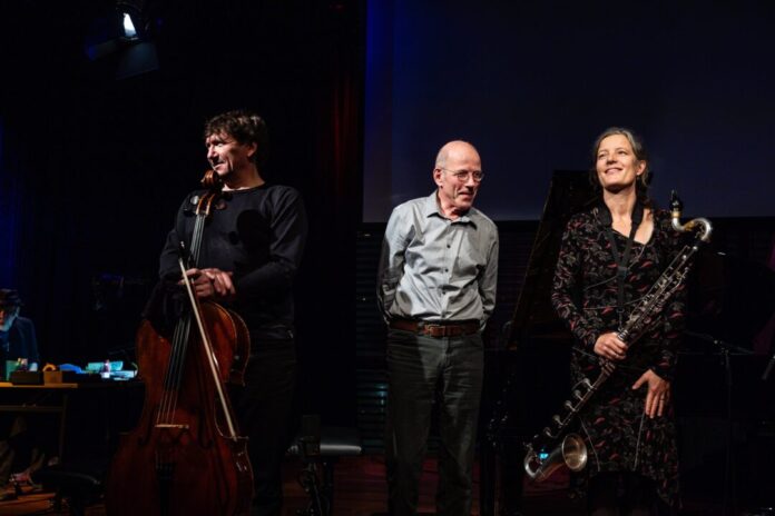 Trio Schouten Courtois Janssen 22nov23 Bimhuis. Fotografie: Eric van Nieuwland. Trio Schouten Courtois Janssen 22nov23 Bimhuis. Fotografie: Eric van Nieuwland.