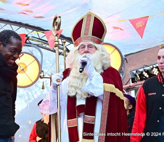 Welkom in Heemstede Sinterklaas door dansers Jolein