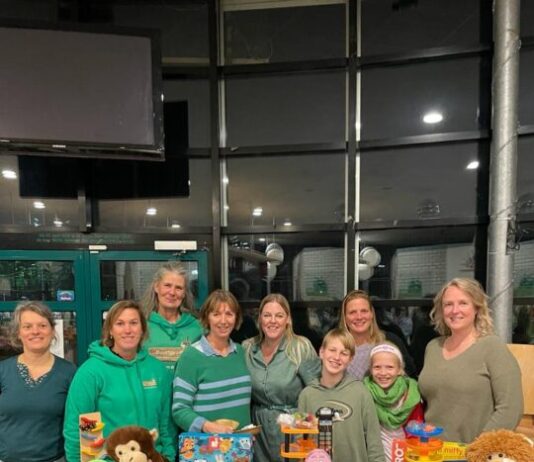 SwapSint Haarlem – dé speelgoedruilmarkt voor een duurzame pakjesavond Team SwapSint Haarlem. Ingezonden foto.