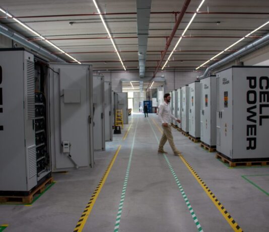 Intercel opent Nederlands grootste fabriek voor Europese batterijoplossingen in Haarlem Ingezonden foto.
