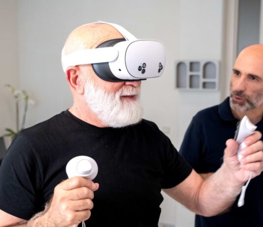 Primeur in Haarlem: eerste brain gym van Nederland traint zowel lichaam als hersenen VR-bril-training, met Gil Suzin.