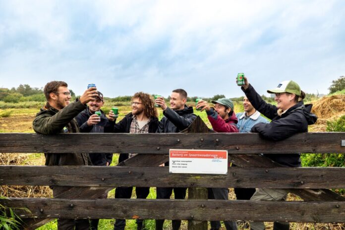 Natuurwerkdag Jongereneditie / Yorinde Diepstraten. Natuurwerkdag Jongereneditie / Yorinde Diepstraten.