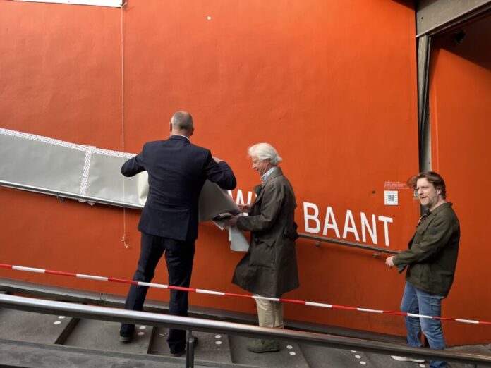Onthulling De eenzame fietser.