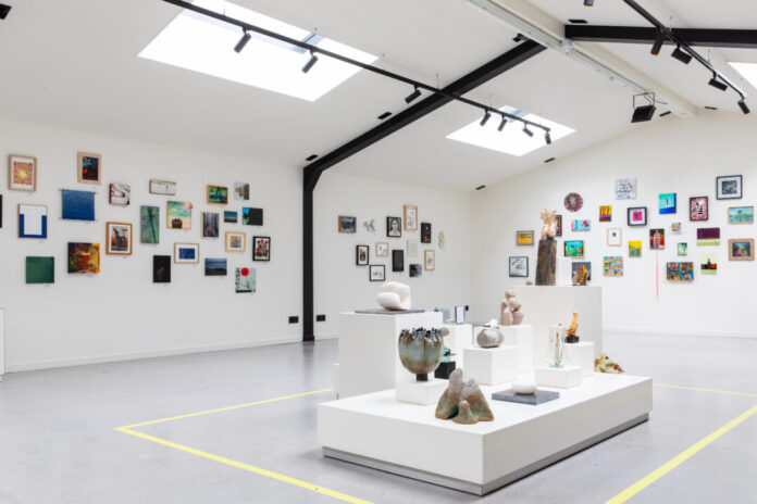 Kunstlijn Haarlem. Fotografie: Nora Vrba. Kunstlijn Haarlem. Fotografie: Nora Vrba.