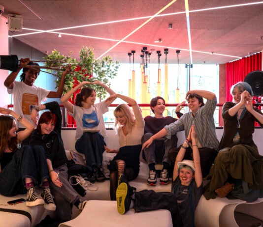 Nieuwe Vide Expositie: PUMP UP THE END (powered by ARTCORE) Simone Piebes / Artcore / Nieuwe Vide