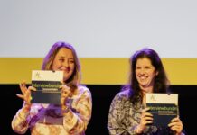 Spaarne Werkt: Succesverhalen in interviewbundel Eerste exemplaren van de interviewbundel voor Esmé Rijs (voorzitter Cedris, links) en Diana van Loenen (voorzitter Spaarne Werkt).