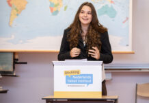 Mendelcollege in finale NK Debatteren havo/vwo Finale NK Debatteren havovwo 2025-2026. Fotografie/©: Sabine van Nistelrooij.