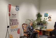 Het Nationale Voorleesontbijt in de Bibliotheek Voorleesontbijt Haarlem Schalkwijk.