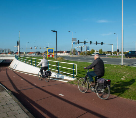 Provincie en gemeenten werken in 2026 door aan verkeersveiligheid en doorfietsroutes