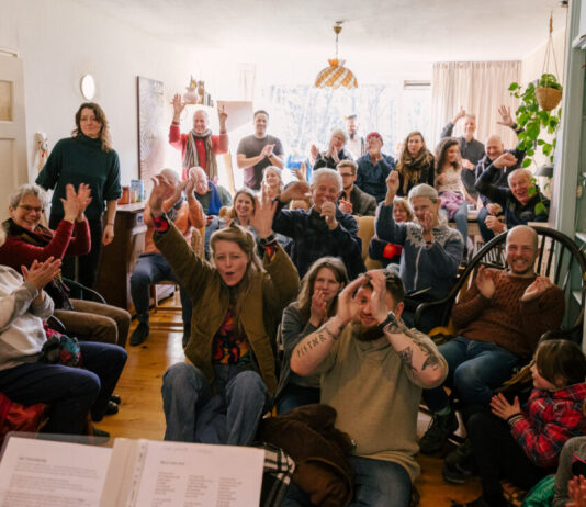 Amateurkunstfestival Gluren bij de Buren was weer een daverend succes Fotografie: Maarten J. Eykman.