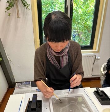 Suminagashi workshop met Japanse kunstenaar Chika Ito in Haarlem