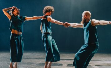 Dansgroep Haarlem onderzoekt medemenselijkheid in tijden van conflict Tegenpool - Dansgroep Haarlem. Fotografie Studio Rutger Vos.