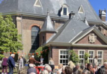 Bloemendaal viert vrijheid op 5 mei met lezing over Protect Ukrain en Vrijheidsmaaltijd Vrijheidslunch in de tuin van de dorpskerk.