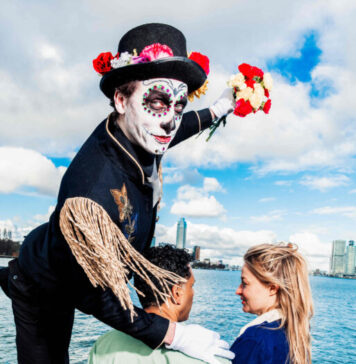 Skeletje (5+): Kleutervoorstelling brengt ode aan het leven in Caprera Skeletje, Maas theater en dans - Grote Mensen. Fotografie: Hilde Harshagen.