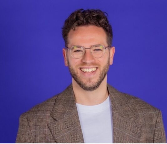 Ben Prins: Ik ben homo(foob) Ben Prins. Ingezonden foto De Kapel Bloemendaal.