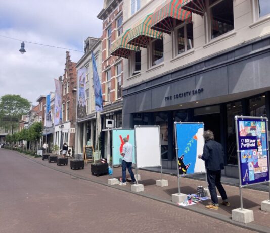 Live tekenen vanaf 15 mei in aanloop naar Stripdagen Haarlem 2026 Live tekenen vorige editie. Fotografie: Hans Goes.