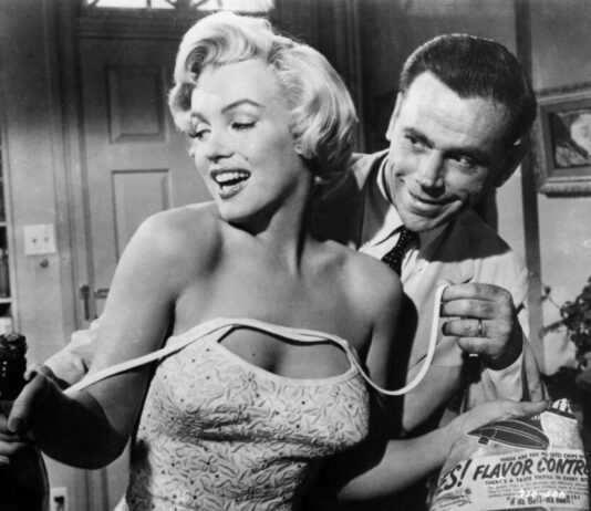 Filmkoepel zet Marilyn Monroe in de spotlight tijdens MM100 Festival The Seven Year Itch - Marilyn Monroe en Tom Ewell in Filmkoepel.