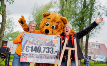 Ruim 8.000 wandelaars genieten van 5e editie KiKa Haarlem City Walk Foto Le Champion.