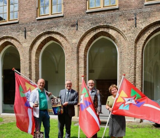 Nieuw historisch stadsfeest FIER Haarlem brengt de Grote Markt, Raaks en Botermarkt tot leven